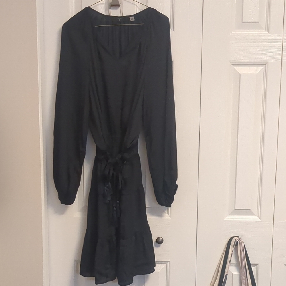 TAHARI Elegant Tie Neck Navy Knee Length Dress
